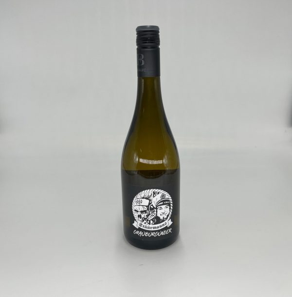 dunkelgrüne Weinflasche mit Stüürmanns Weißwein Grauburgunder Vorderseite mit Stüürmanns Logo