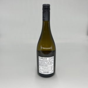 dunkelgrüne Weinflasche mit Stüürmanns Weißwein Grauburgunder Rückseite mit Etikett